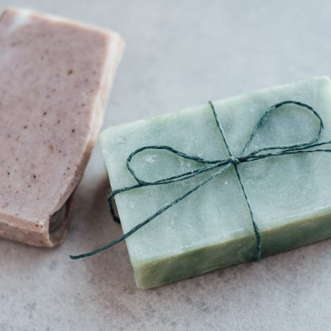 Vyrobte si svoje mydlo – tradičná každodenná starostlivosť o pokožku